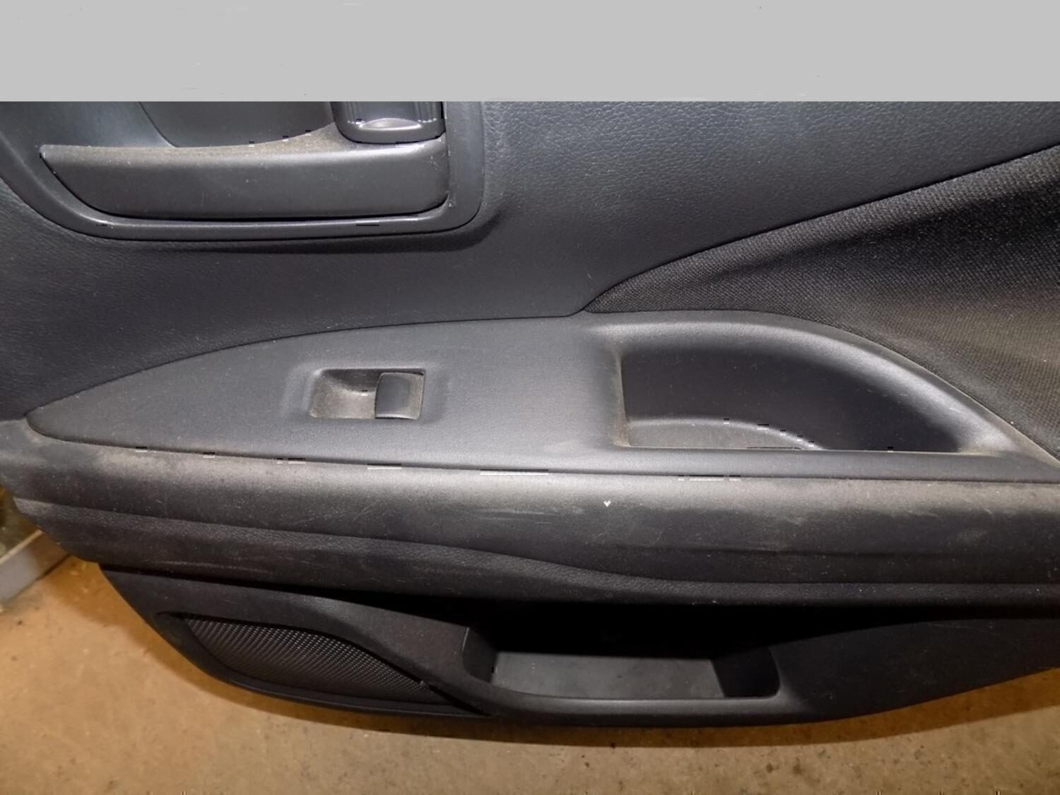 Кнопка стеклоподъемника MITSUBISHI Outlander (GF) 2012>