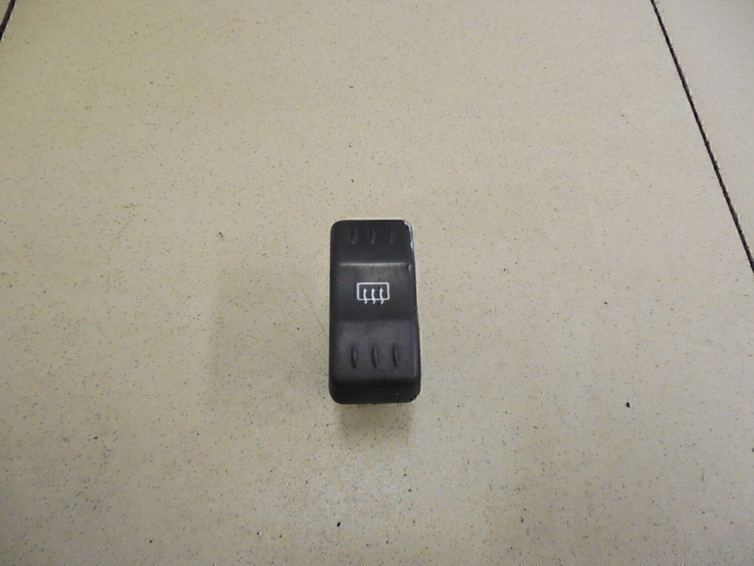 Кнопка обогрева заднего стекла RENAULT Logan 2005-2014