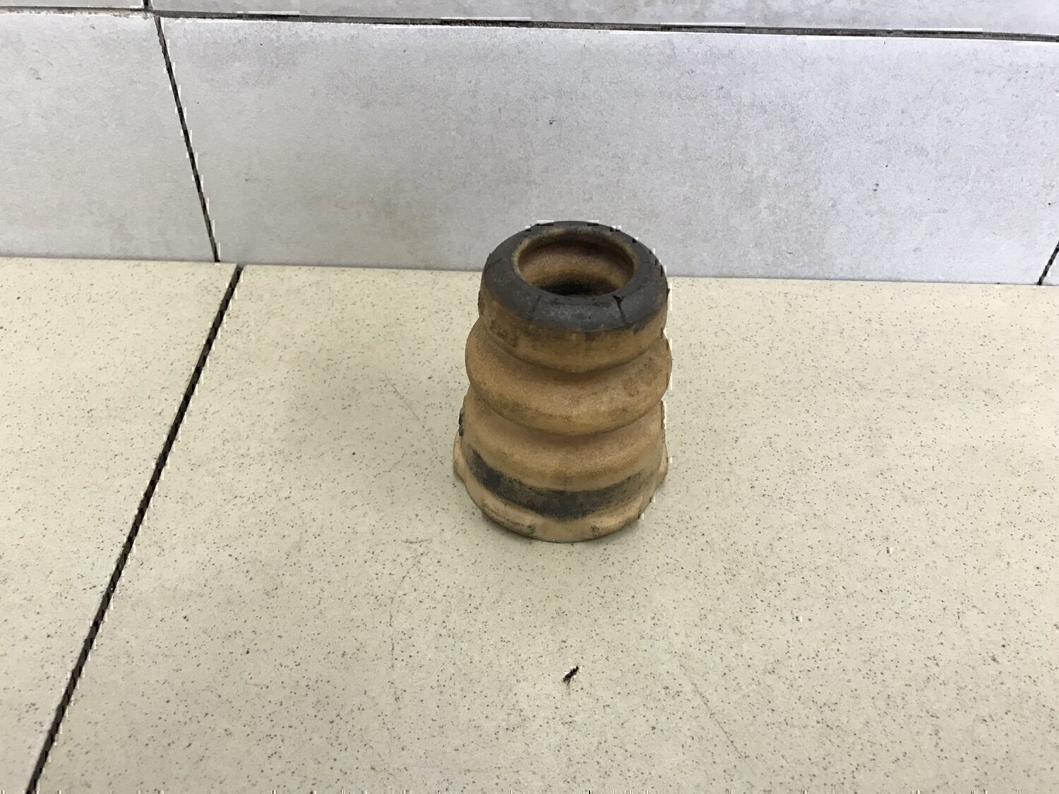 Отбойник переднего амортизатора SKODA Passat [B6] 2005-2010