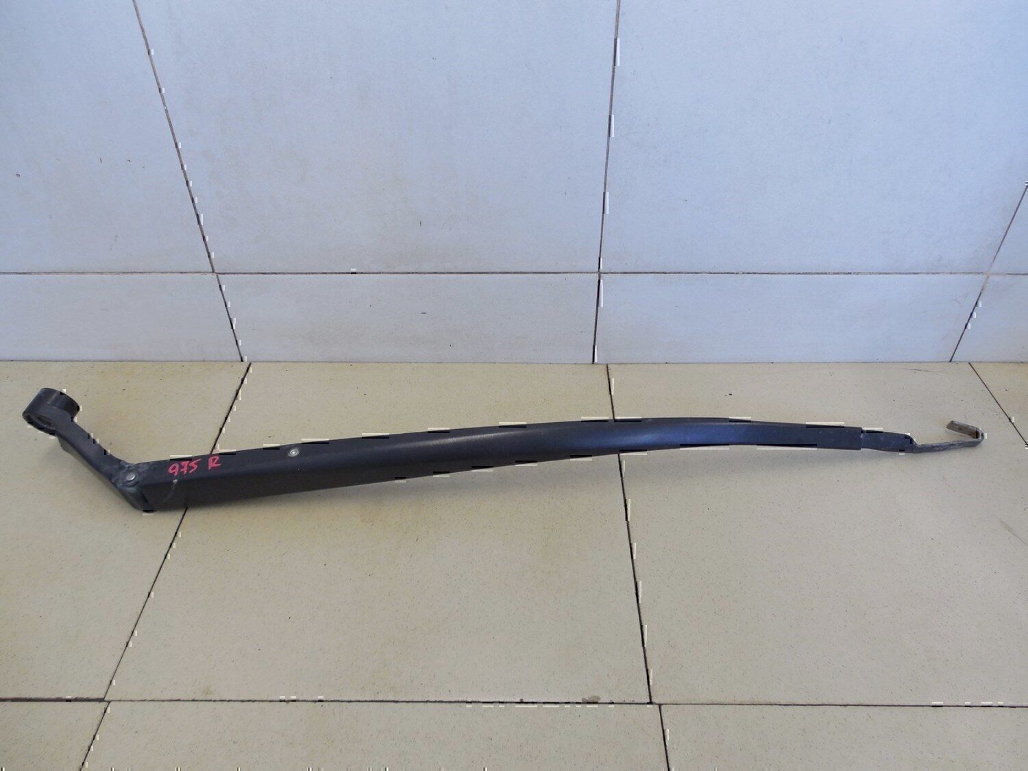 Поводок стеклоочистителя передний правый TOYOTA Corolla E15 2006-2013