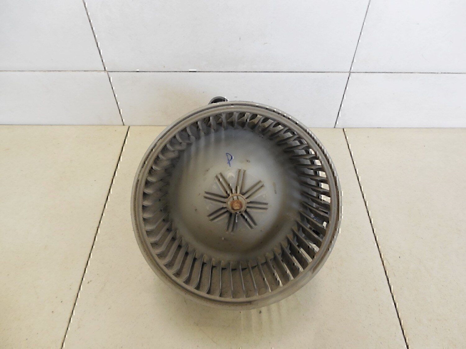 Моторчик отопителя MITSUBISHI Carisma (DA) 1999-2003