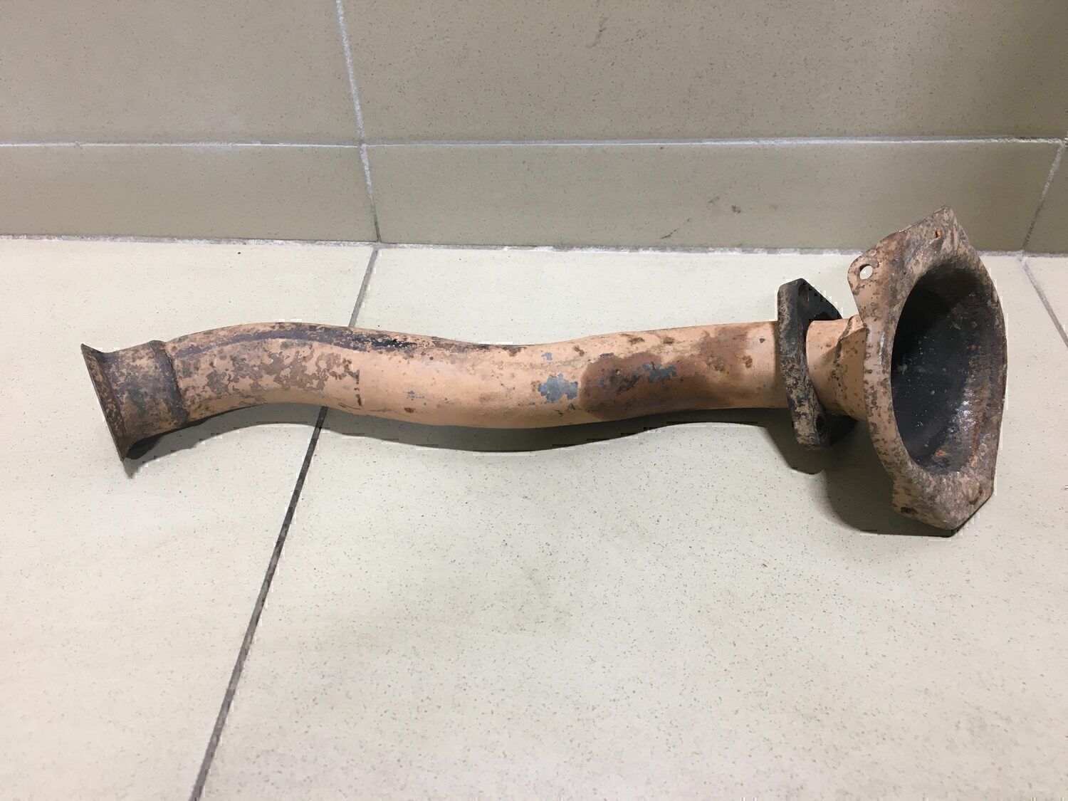 Приемная труба глушителя VW Golf III/Vento 1991-1997