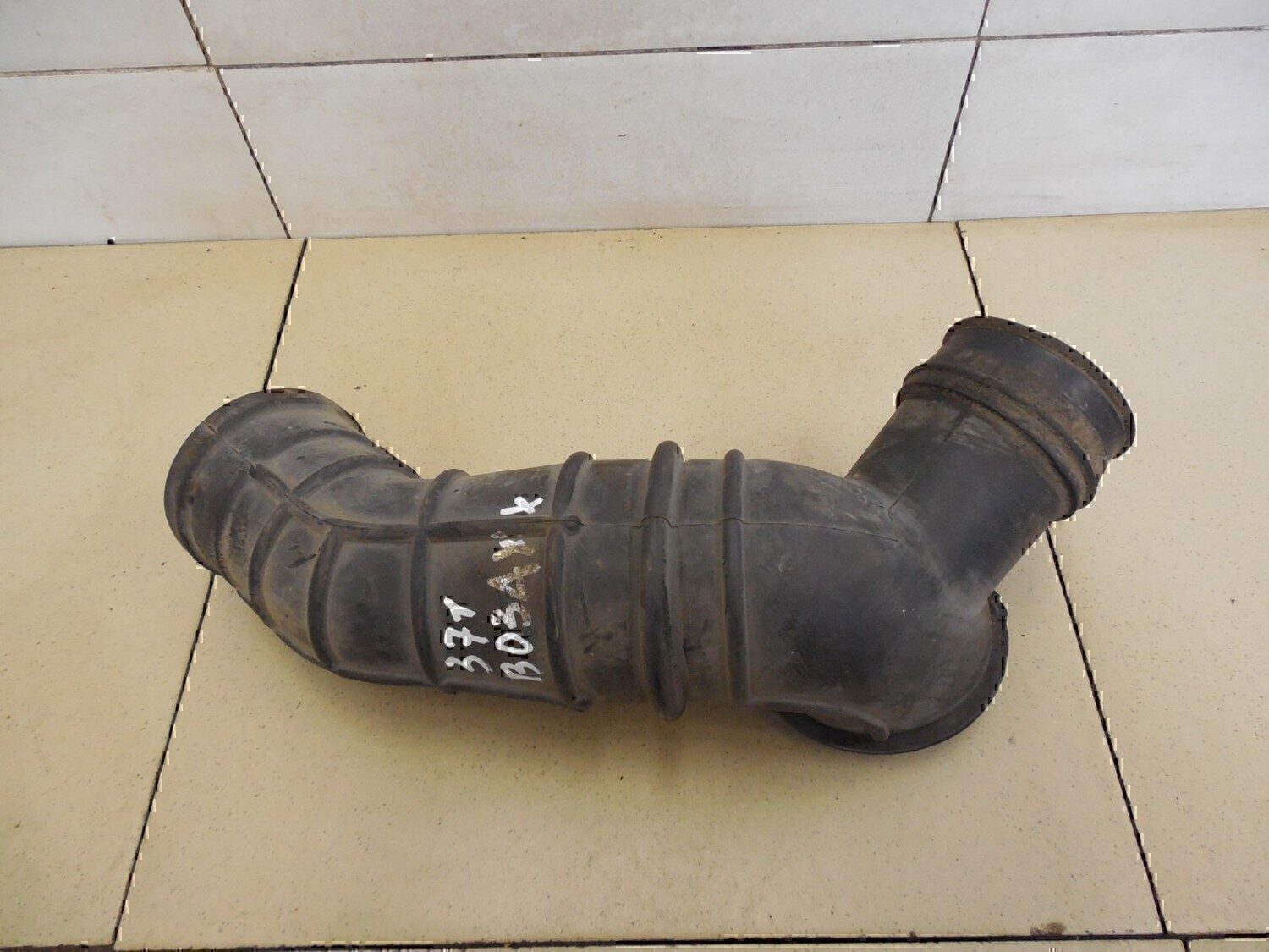 Патрубок воздушного фильтра — фото 3
