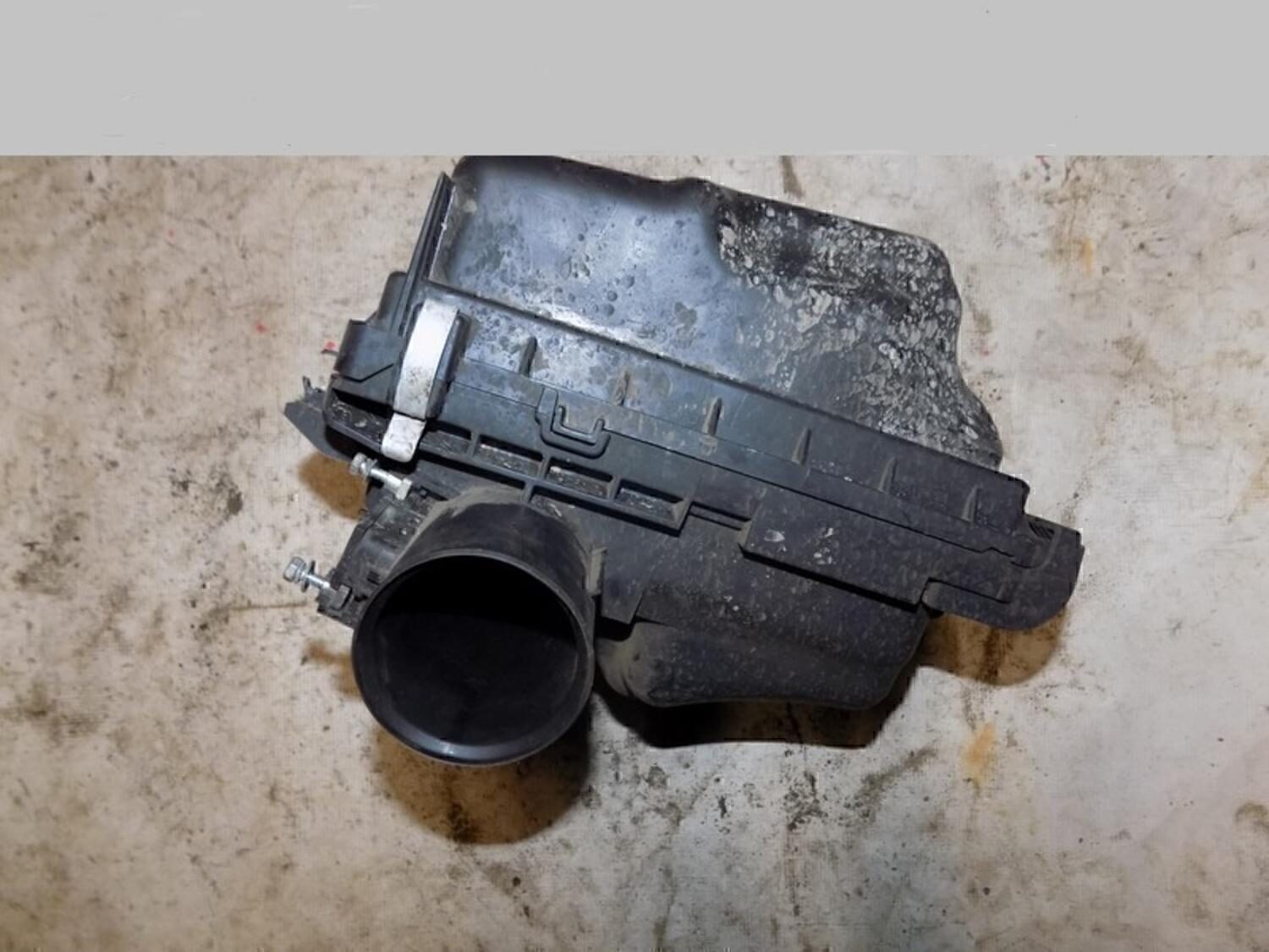 Корпус воздушного фильтра NISSAN Juke (F15) 2011>