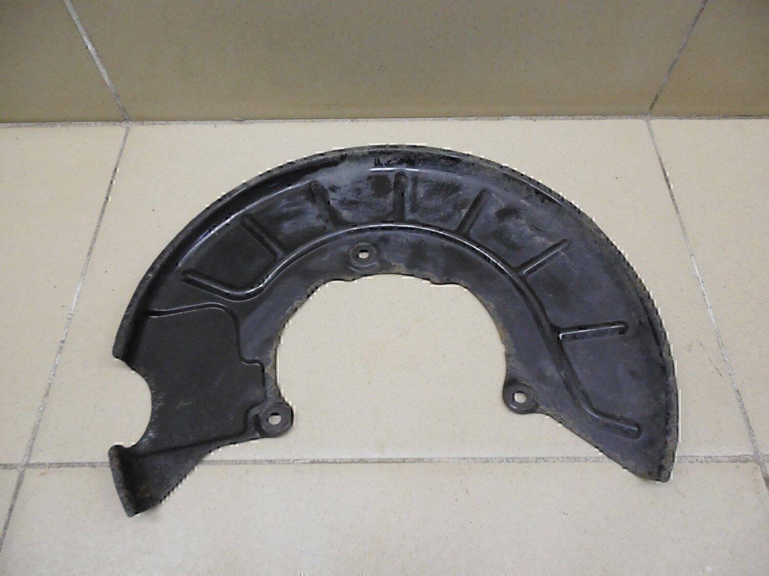 Пыльник тормозного диска SKODA Passat [B6] 2005-2010