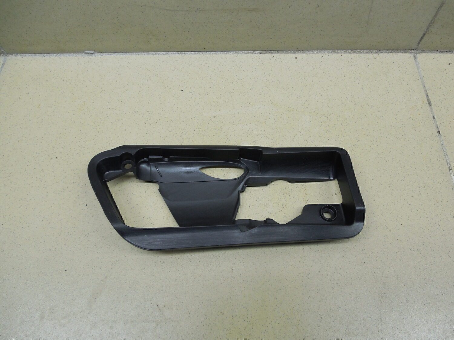 Кронштейн ручки VW Tiguan 2011-2016