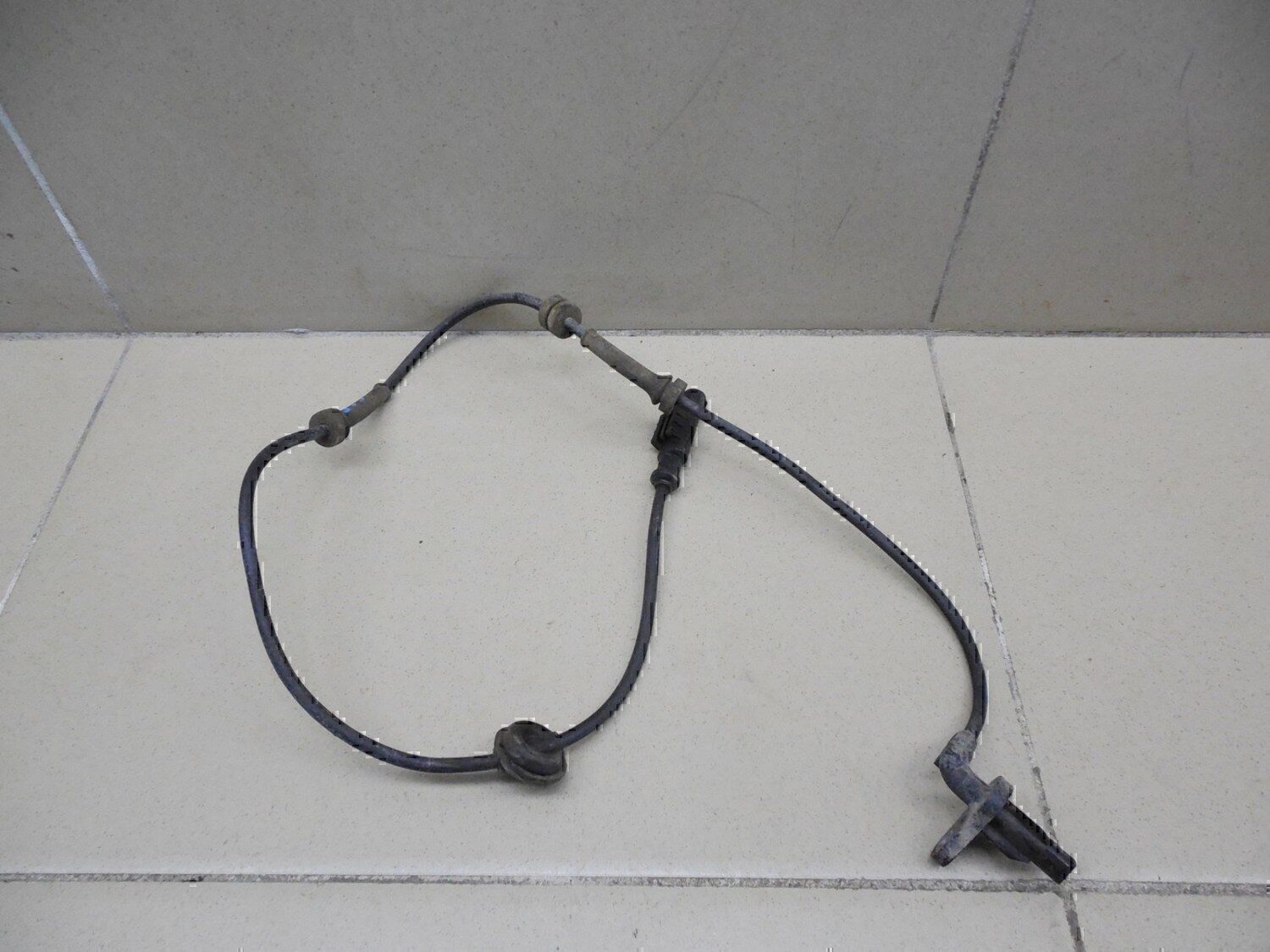 Датчик ABS задний правый VAZ LADA VESTA 2015>