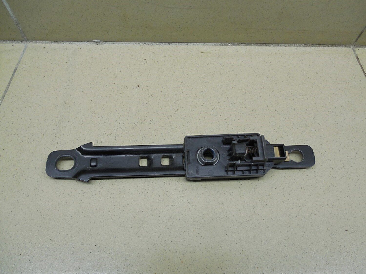 Механизм регулировки ремня безопасности KIA RIO 2005-2011