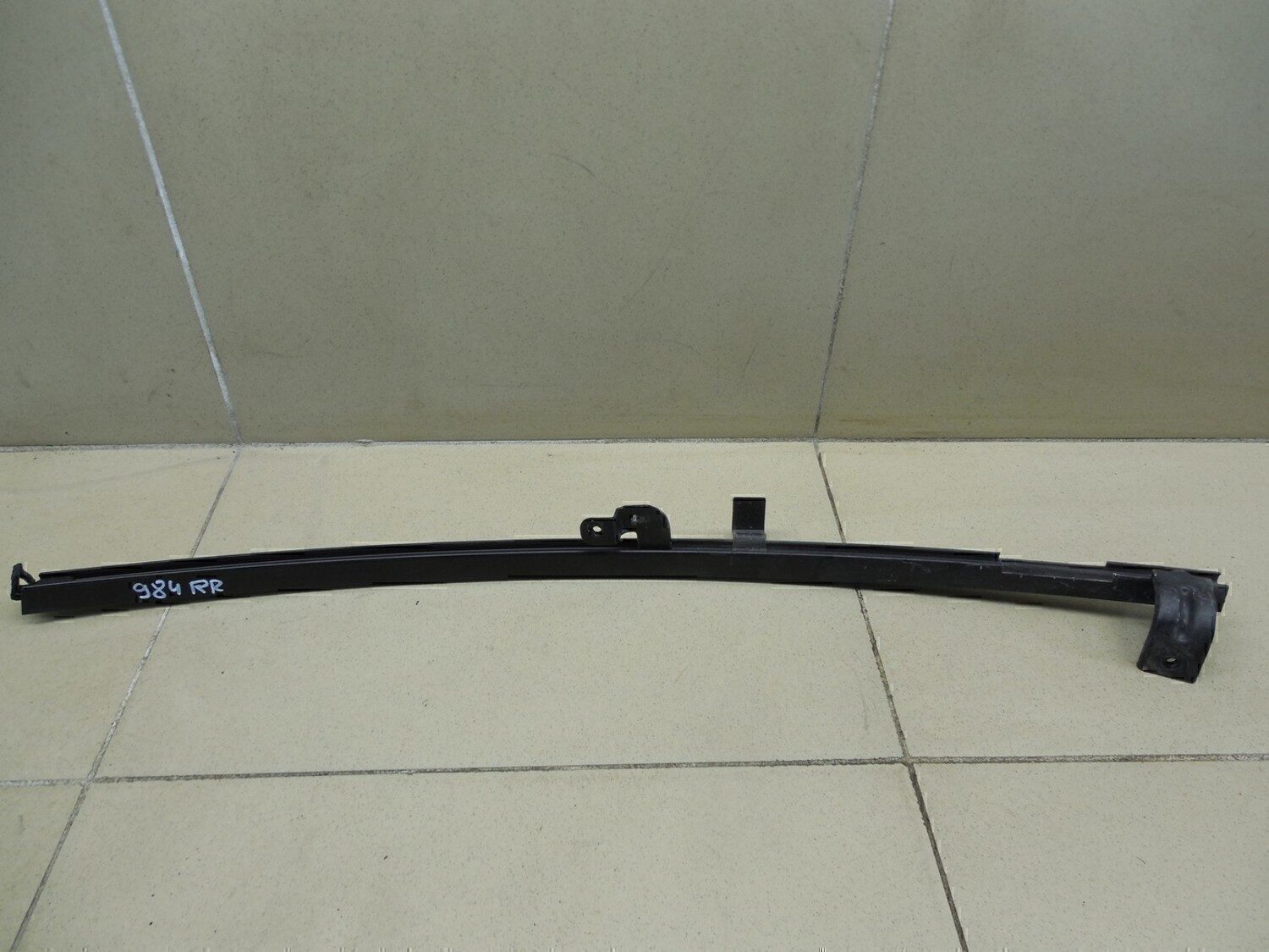 Направляющая стекла двери KIA RIO 2005-2011