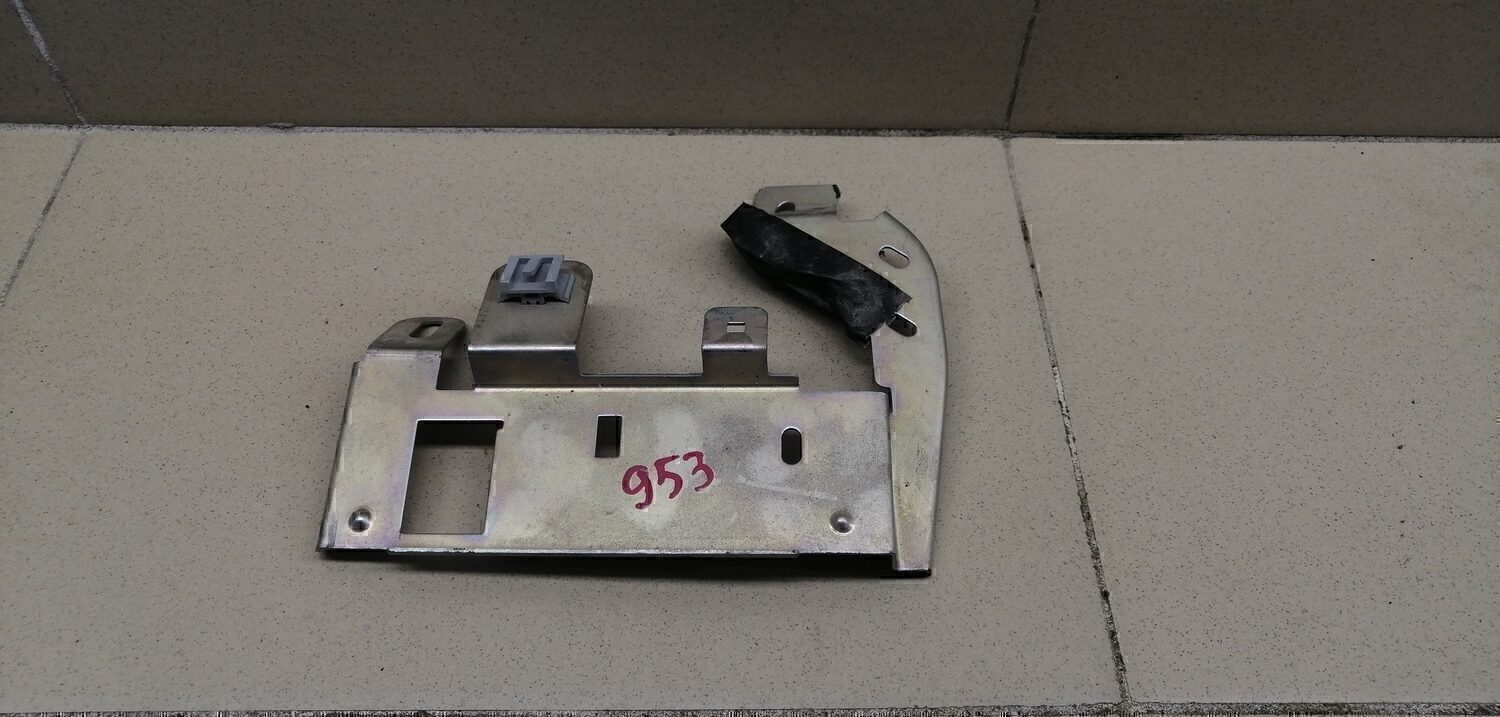 Кронштейн (сопут. товар) VAZ LADA VESTA 2015>