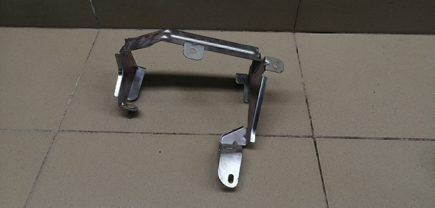 Кронштейн (сопут. товар) VAZ LADA VESTA 2015>