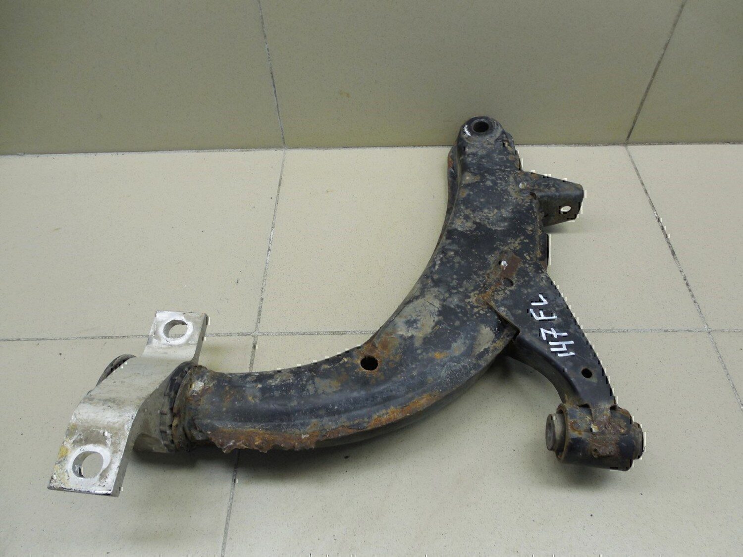 Рычаг передний левый Subaru Forester (S11) 2002-2007