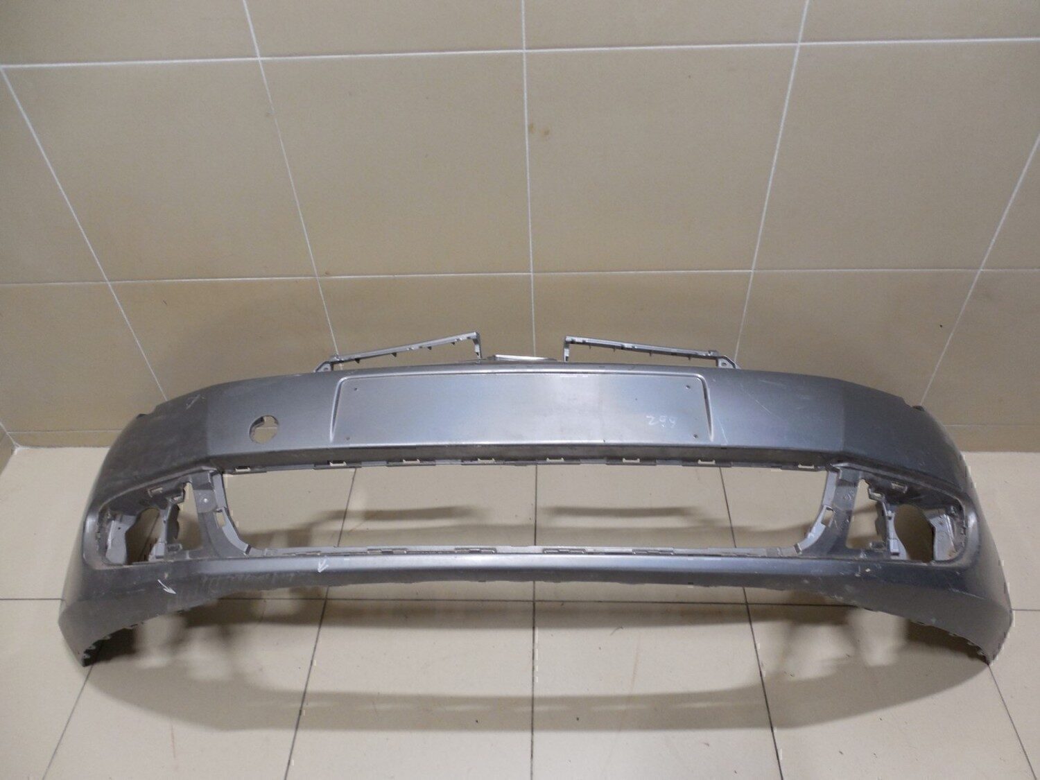 Бампер передний VW Golf VI 2009-2012