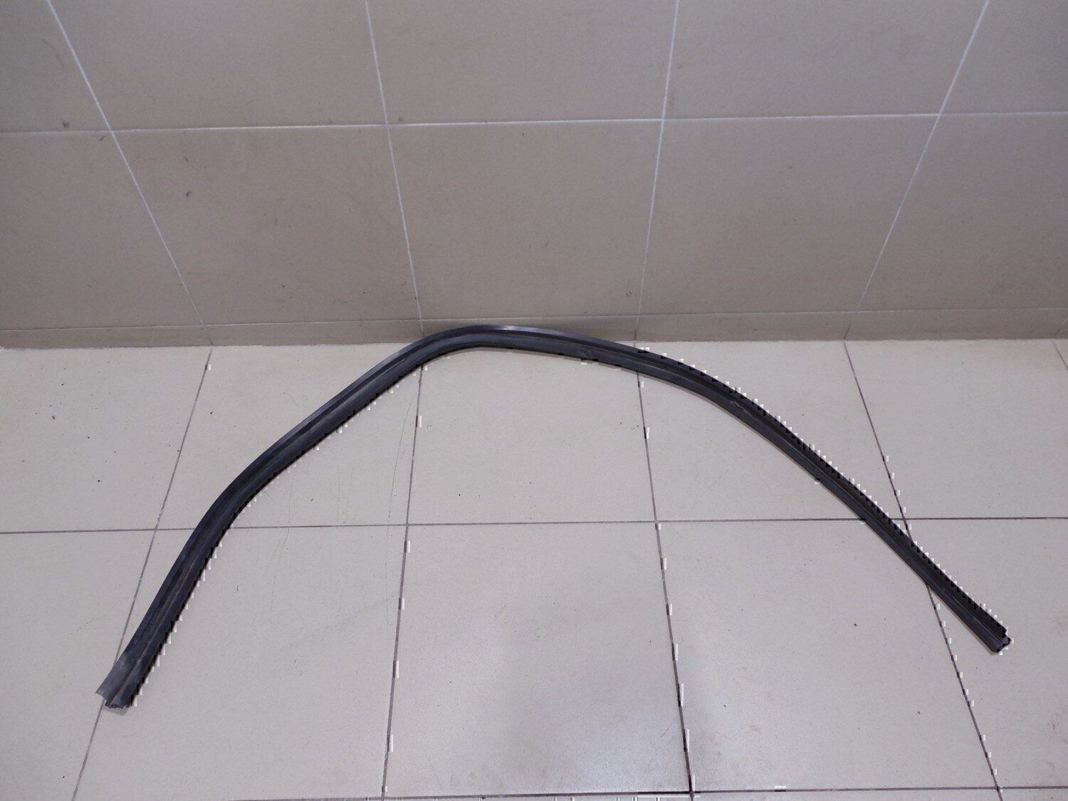 Уплотнитель (внутри) RENAULT Duster 2012>