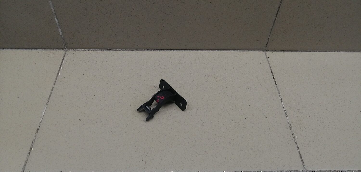 Кронштейн (сопут. товар) RENAULT Duster 2012>