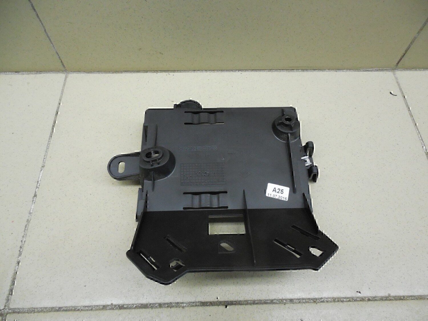 Кронштейн (сопут. товар) RENAULT Duster 2012>