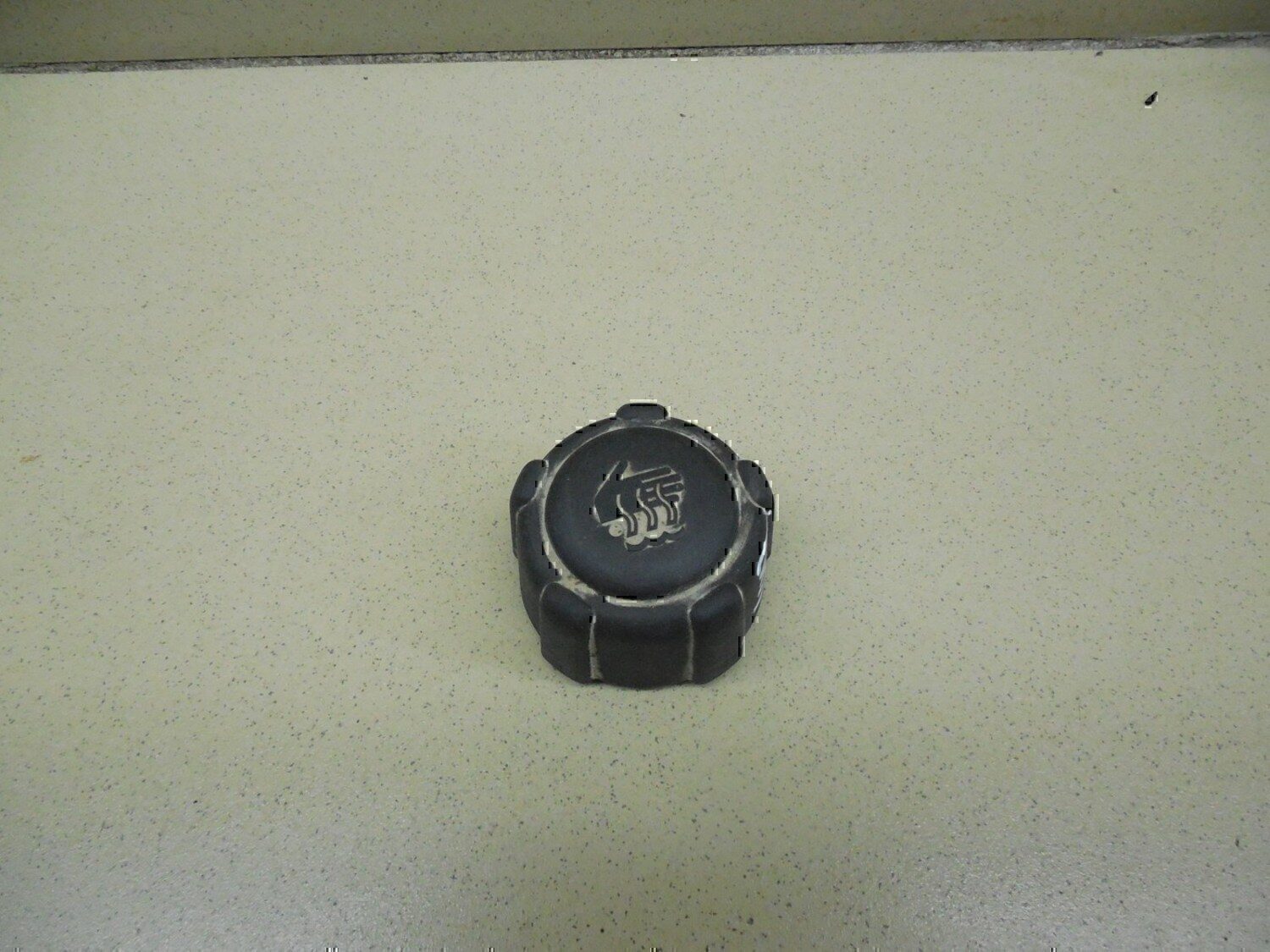 Крышка расширительного бачка NISSAN Duster 2012>