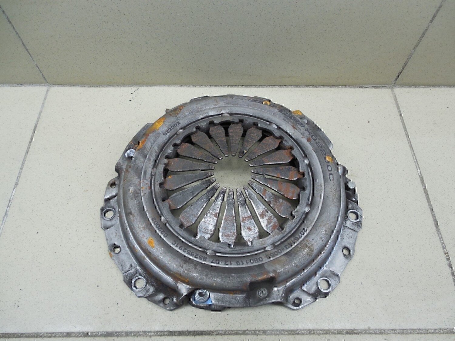 Корзина сцепления VAZ Lada Granta 2011>