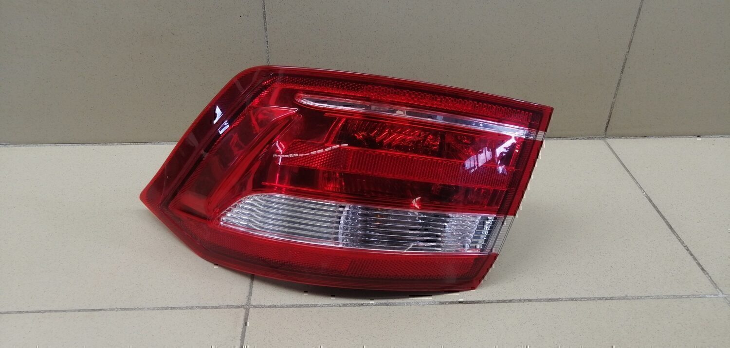 Фонарь задний наружный правый VAZ LADA VESTA 2015>