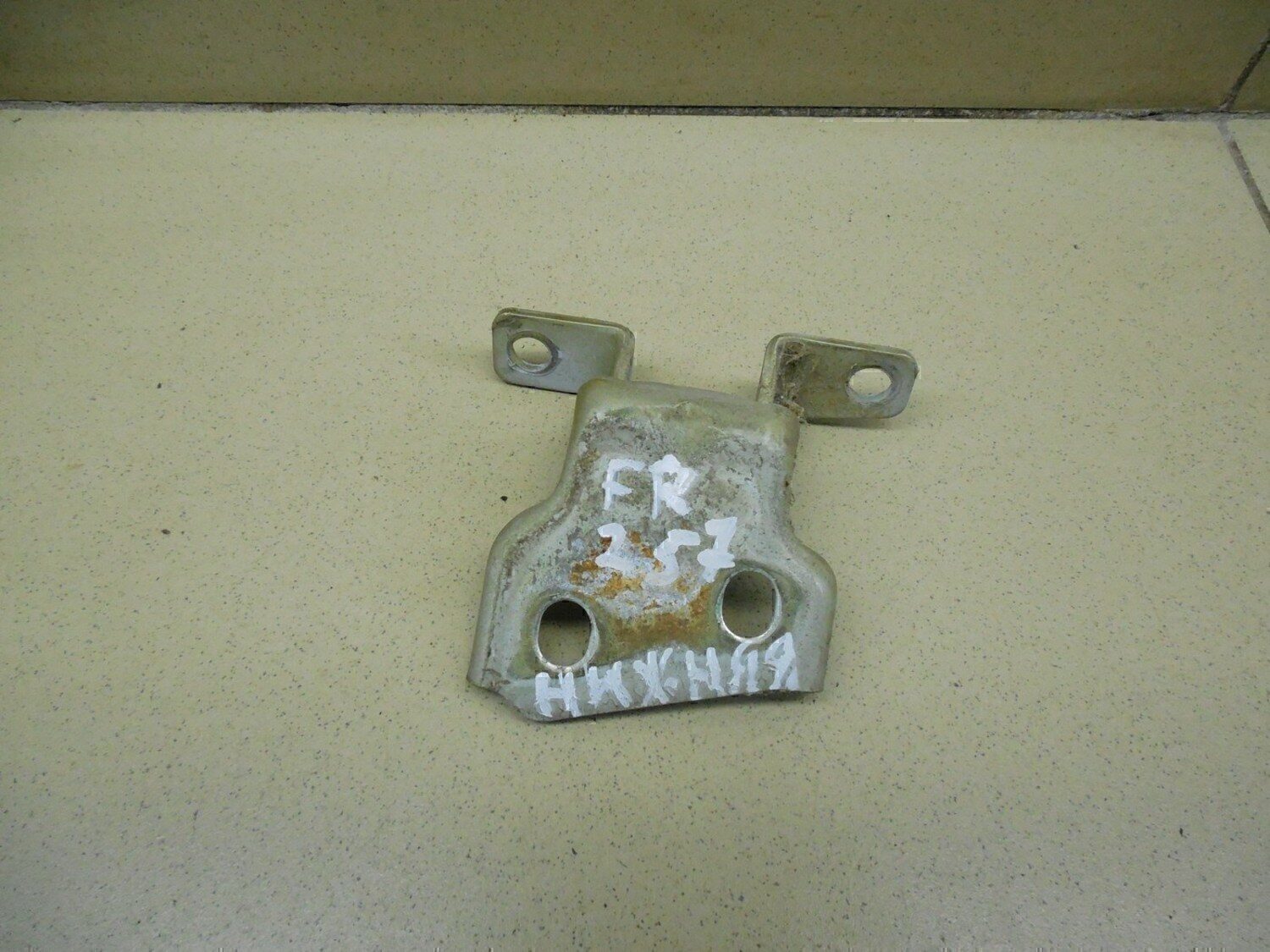 Петля двери передней правой нижняя DAEWOO Matiz 2001-2015