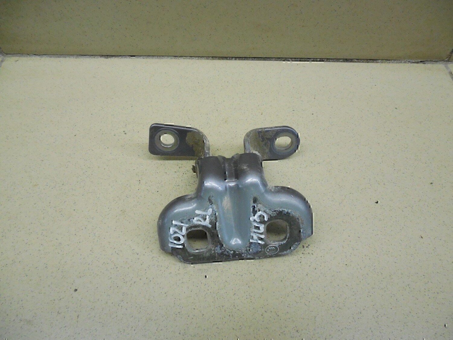 Петля двери задней Chevrolet Aveo (T300) 2011>