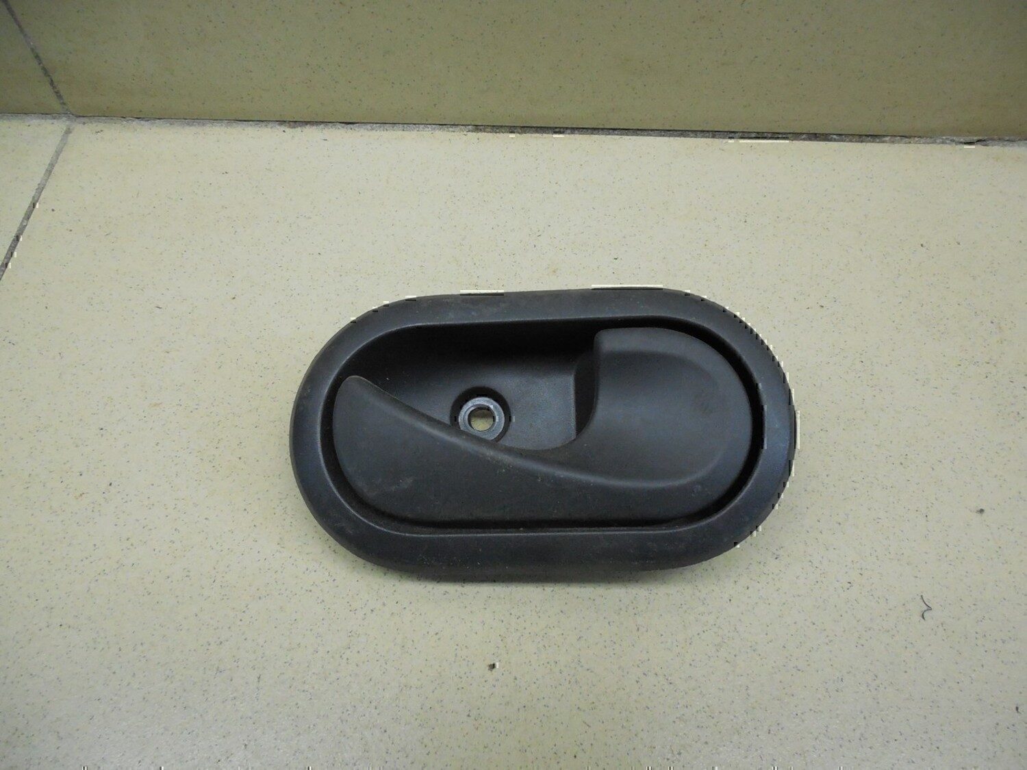 Ручка двери внутренняя правая RENAULT Duster 2012>