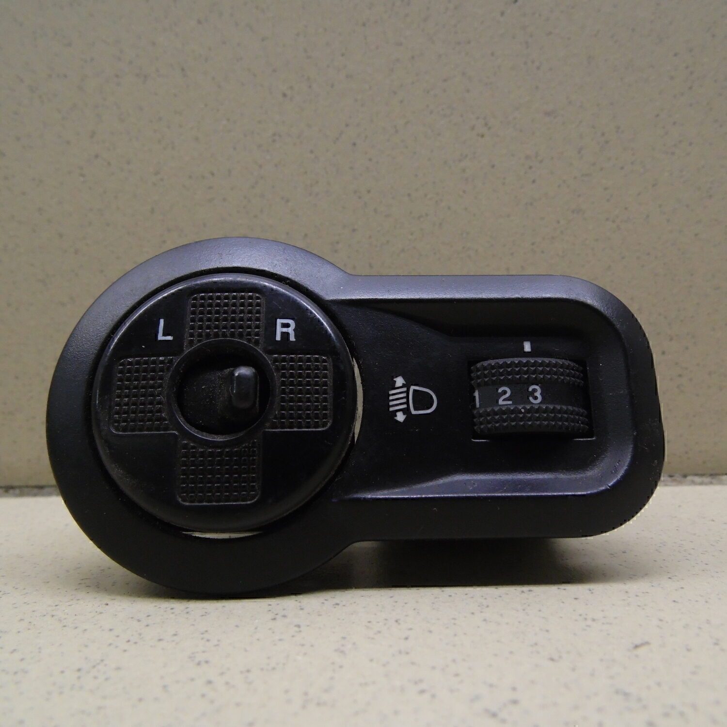 Переключатель регулировки зеркала KIA Spectra 2001-2011