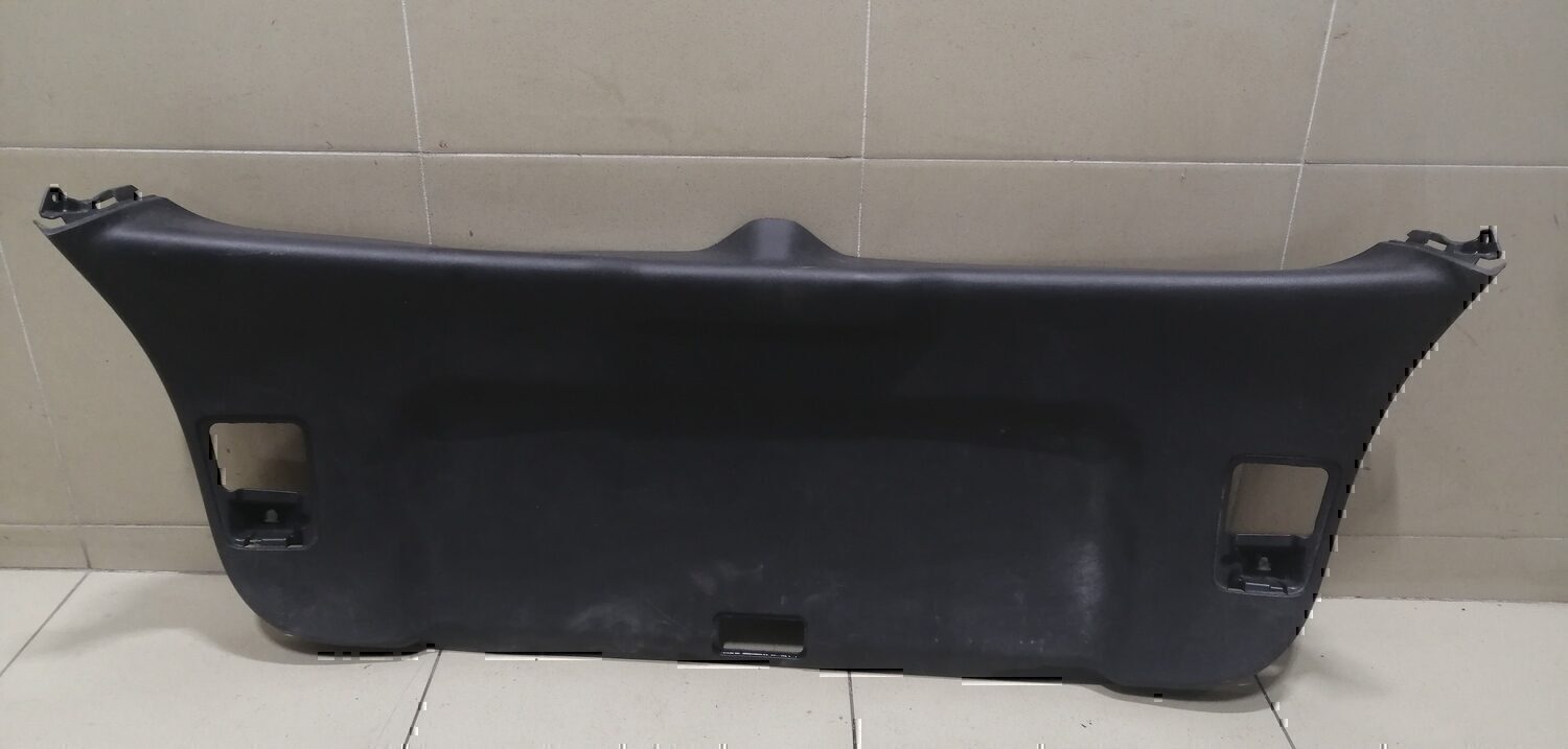 Обшивка двери багажника MITSUBISHI ASX 2010-2016