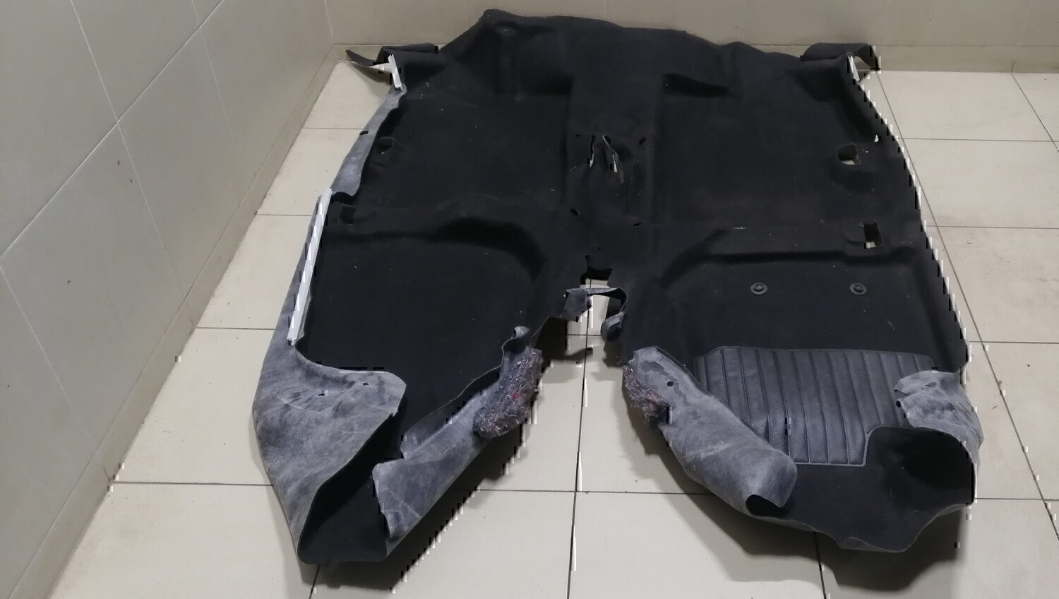 Покрытие напольное (ковролин) RENAULT Duster 2012>