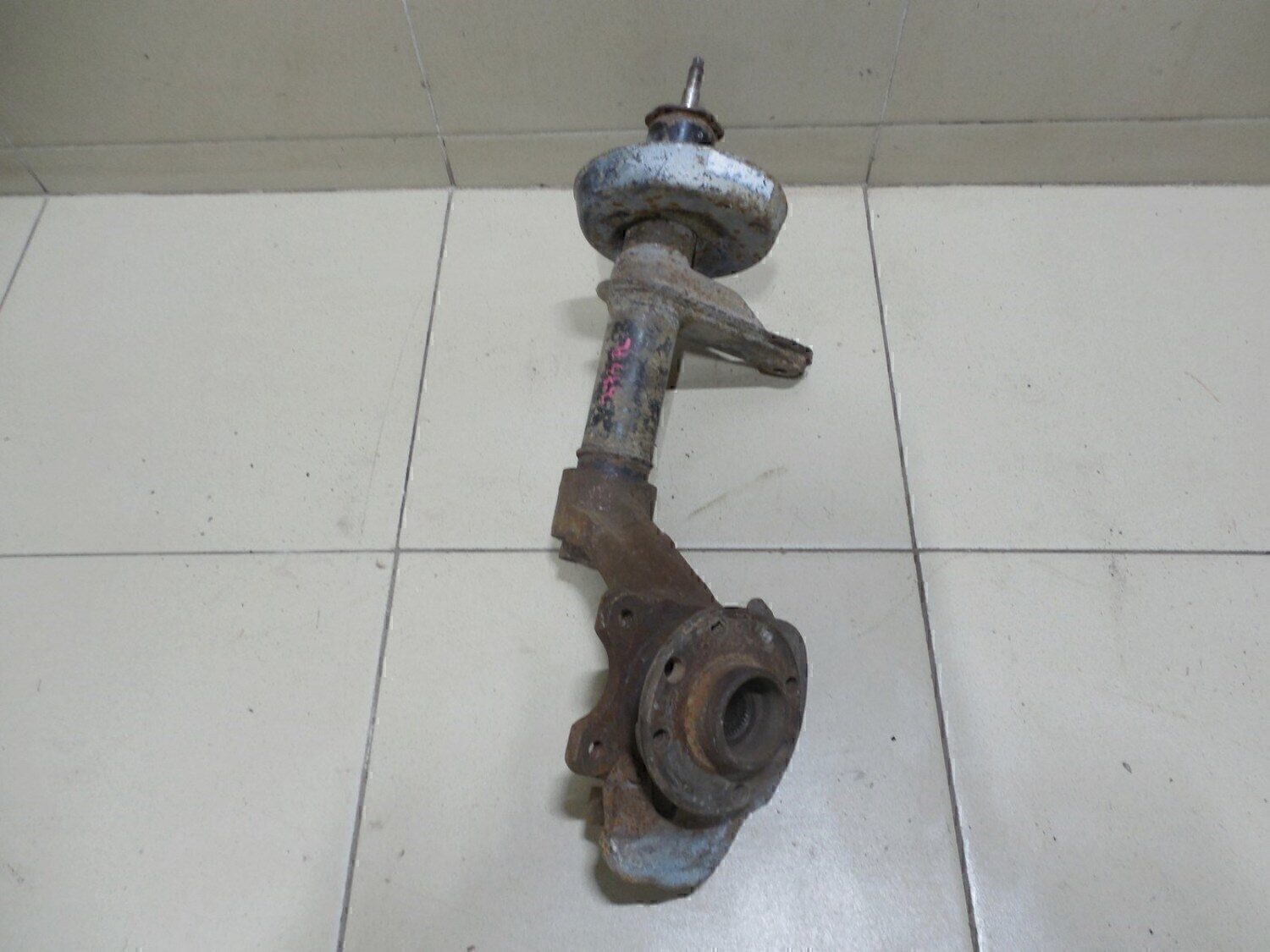 Кулак поворотный передний левый DAEWOO Nexia 1995-2016