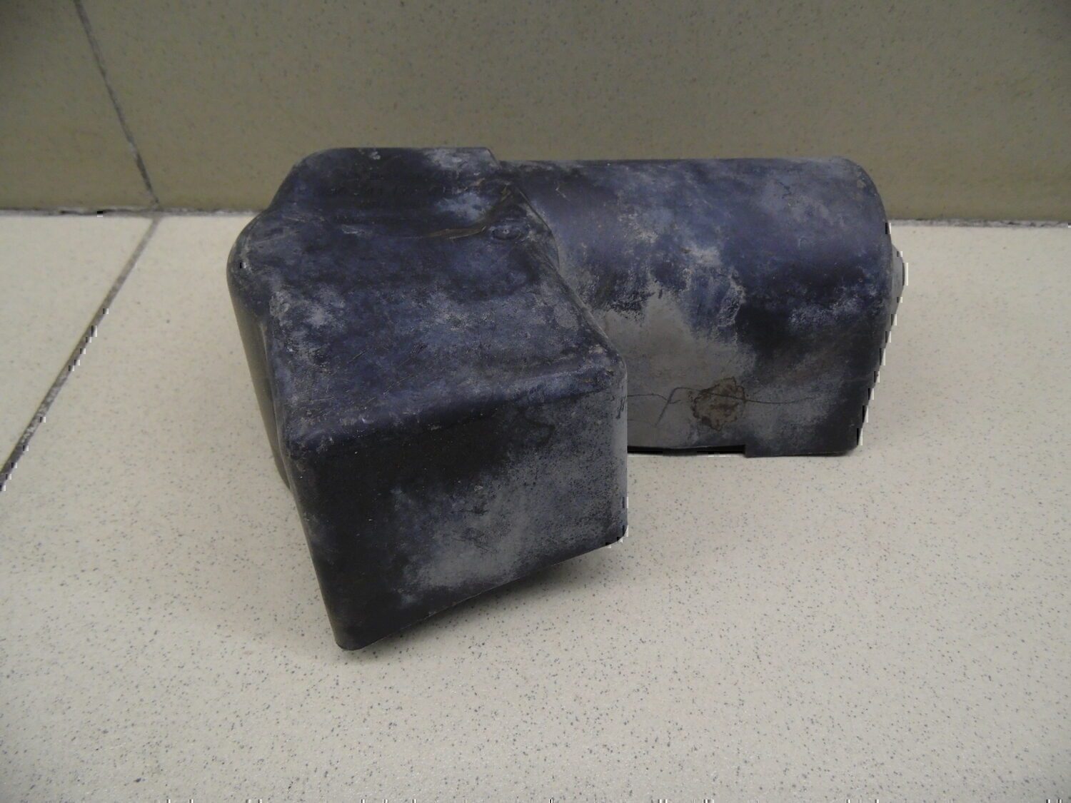 Крышка MITSUBISHI Carisma (DA) 1999-2003