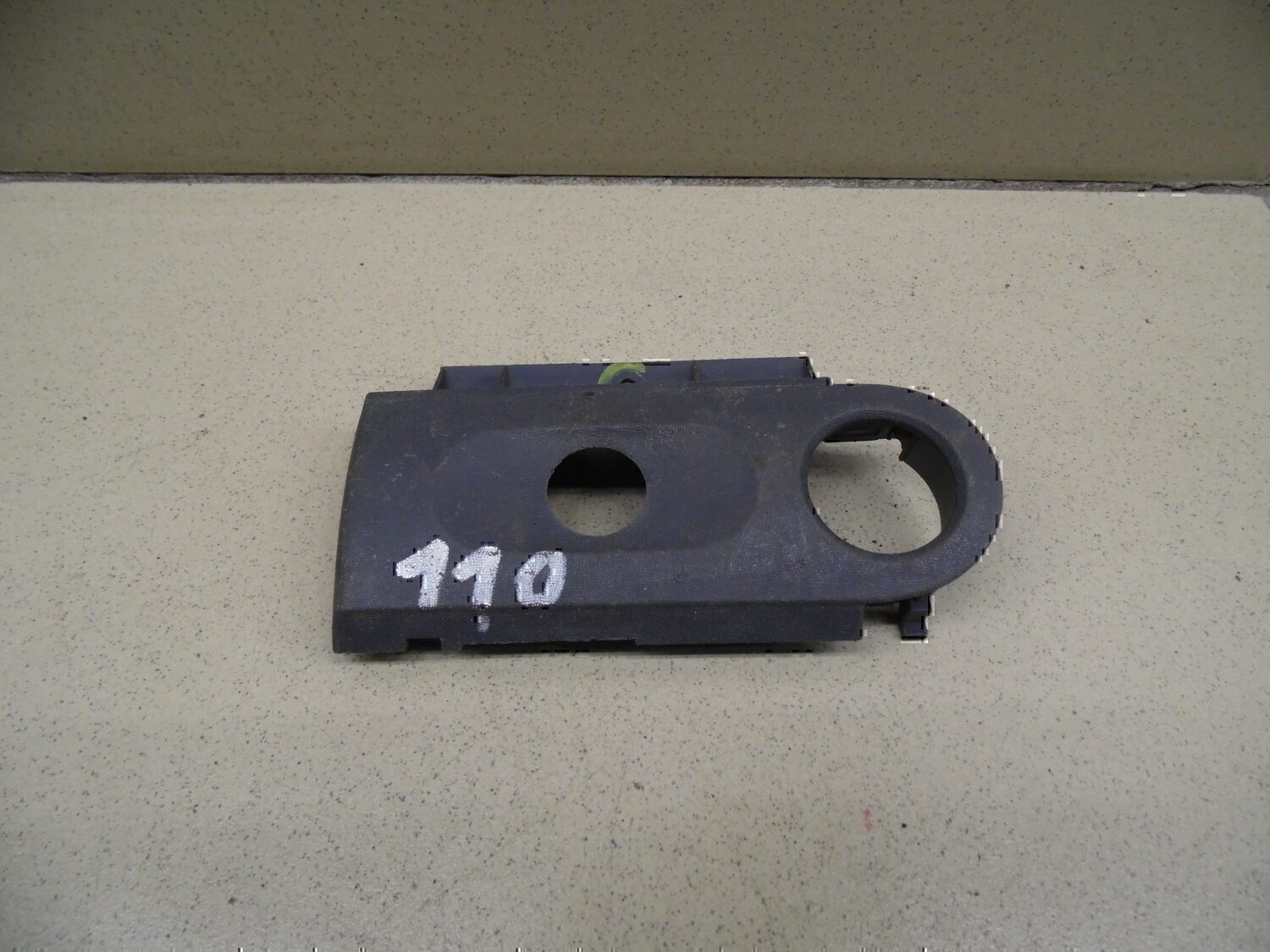 Накладка (кузов внутри) MITSUBISHI Colt (Z3) 2004-2012