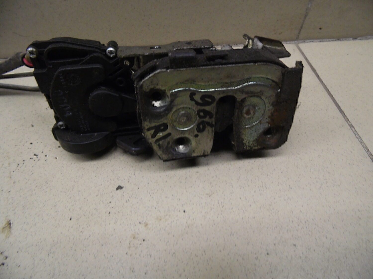 Замок двери задней левой Haima 3