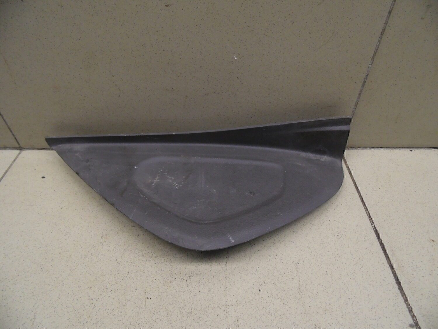 Накладка (кузов внутри) Chevrolet Cobalt 2011-2015