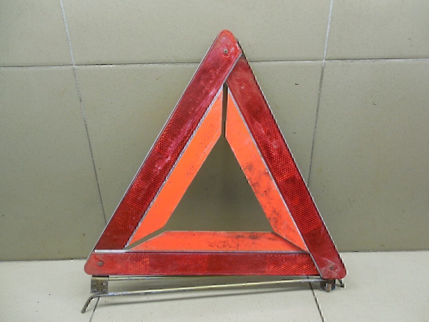 Знак аварийной остановки