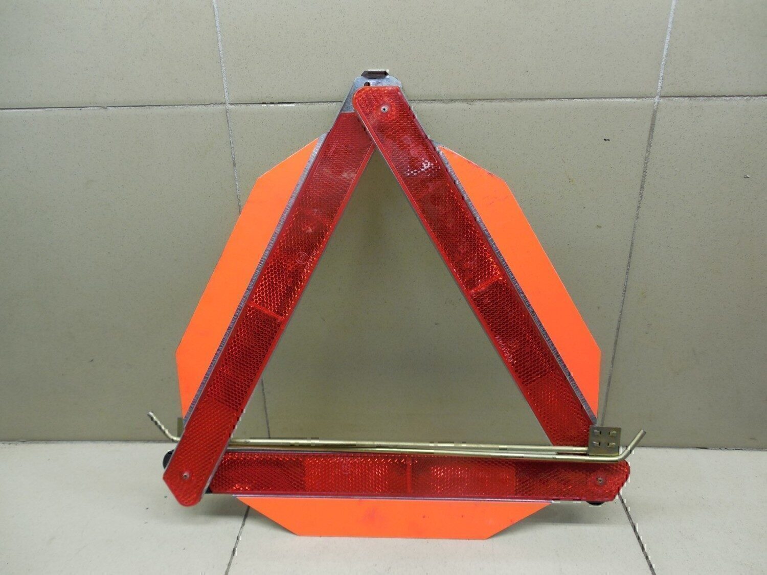 Знак аварийной остановки