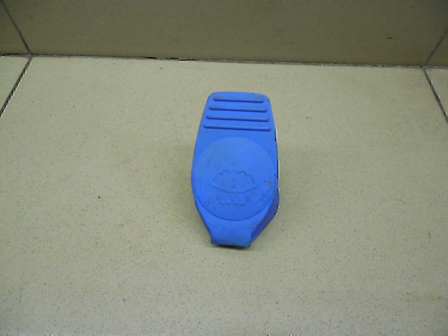 Крышка бачка омывателя Audi 100 [C4] 1991-1994