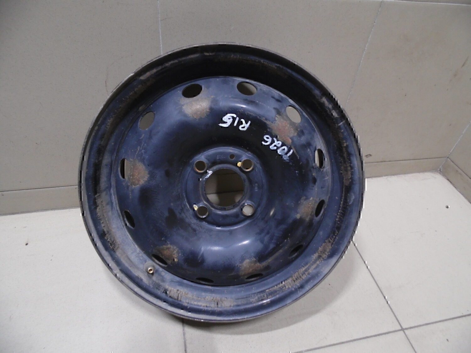 R15