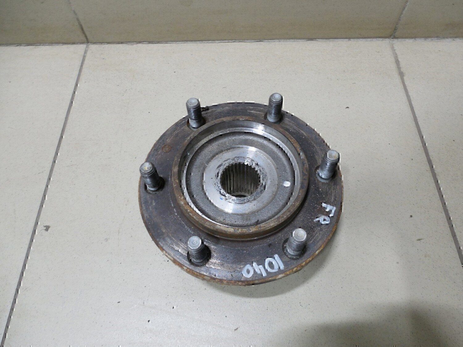 Ступица передняя TOYOTA Hi Lux 2015>