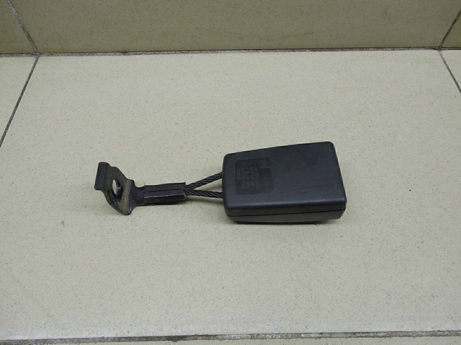 Ответная часть ремня безопасности OPEL Astra H / Family 2004-2015