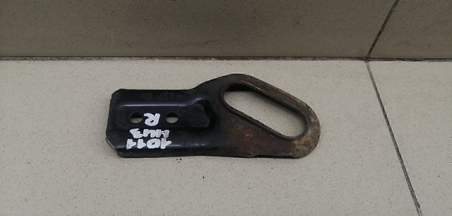 Кронштейн радиатора OPEL Astra H / Family 2004-2015