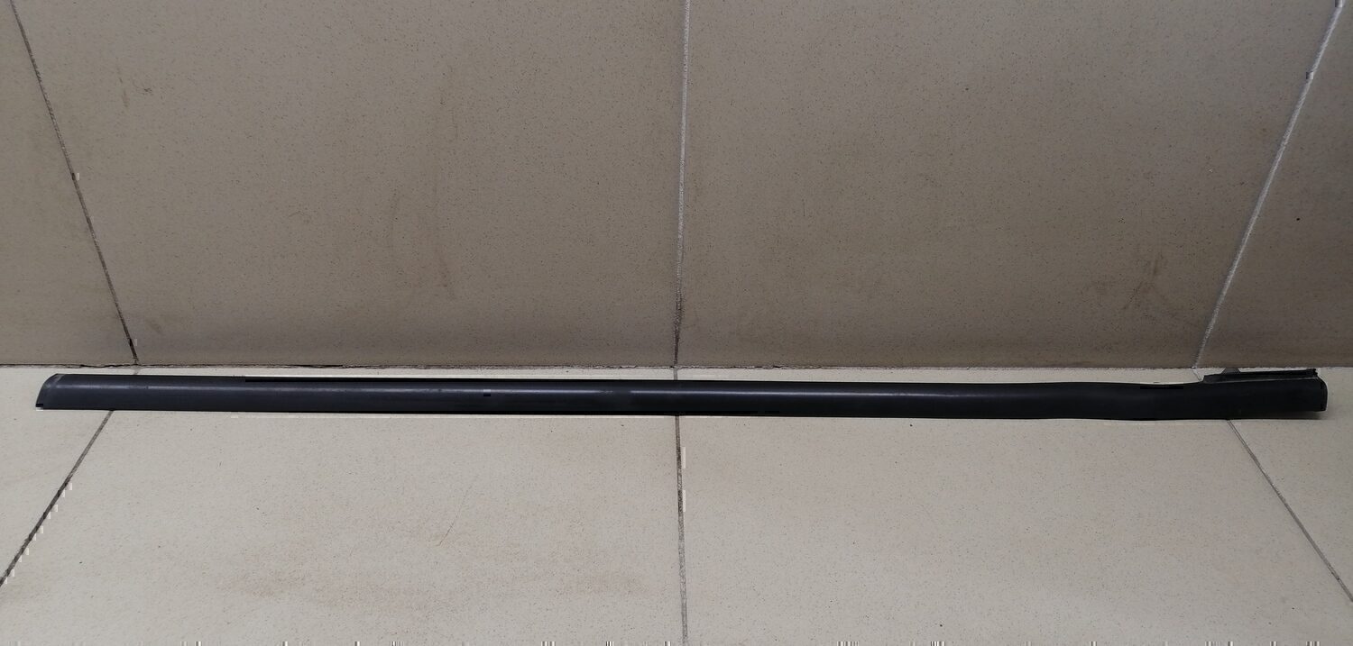 Накладка стекла переднего левого FORD Focus II 2005-2008