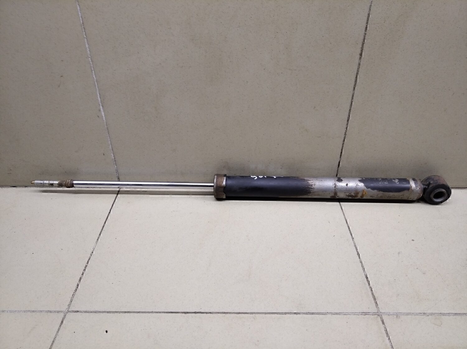 Амортизатор задний правый FAW V5 2013>