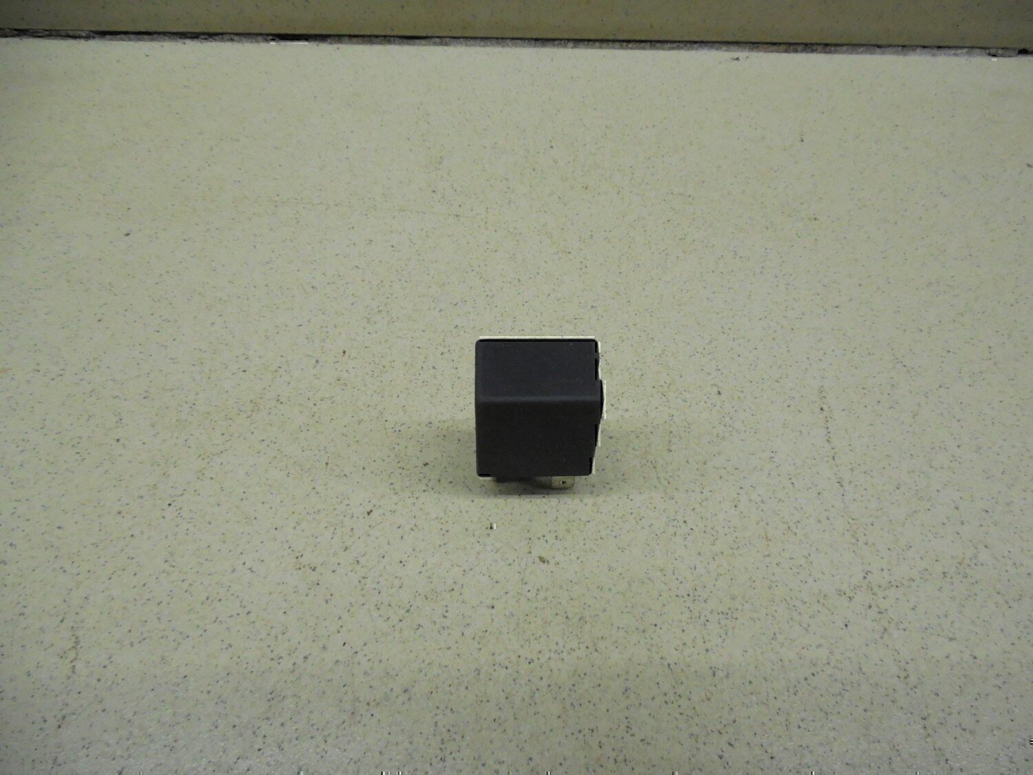 Реле FAW V5 2013>