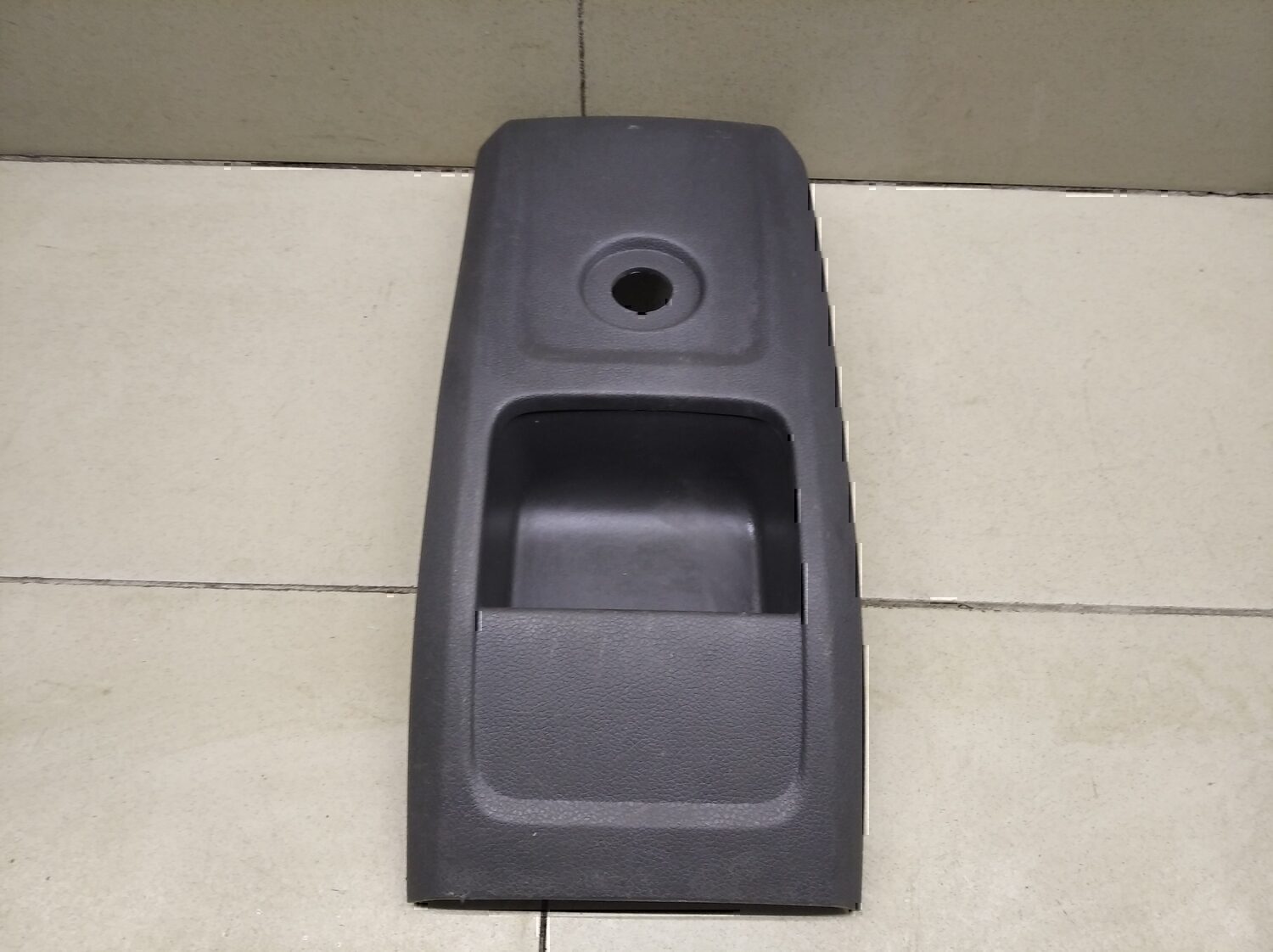 Накладка декоративная FORD Kuga 2008-2012