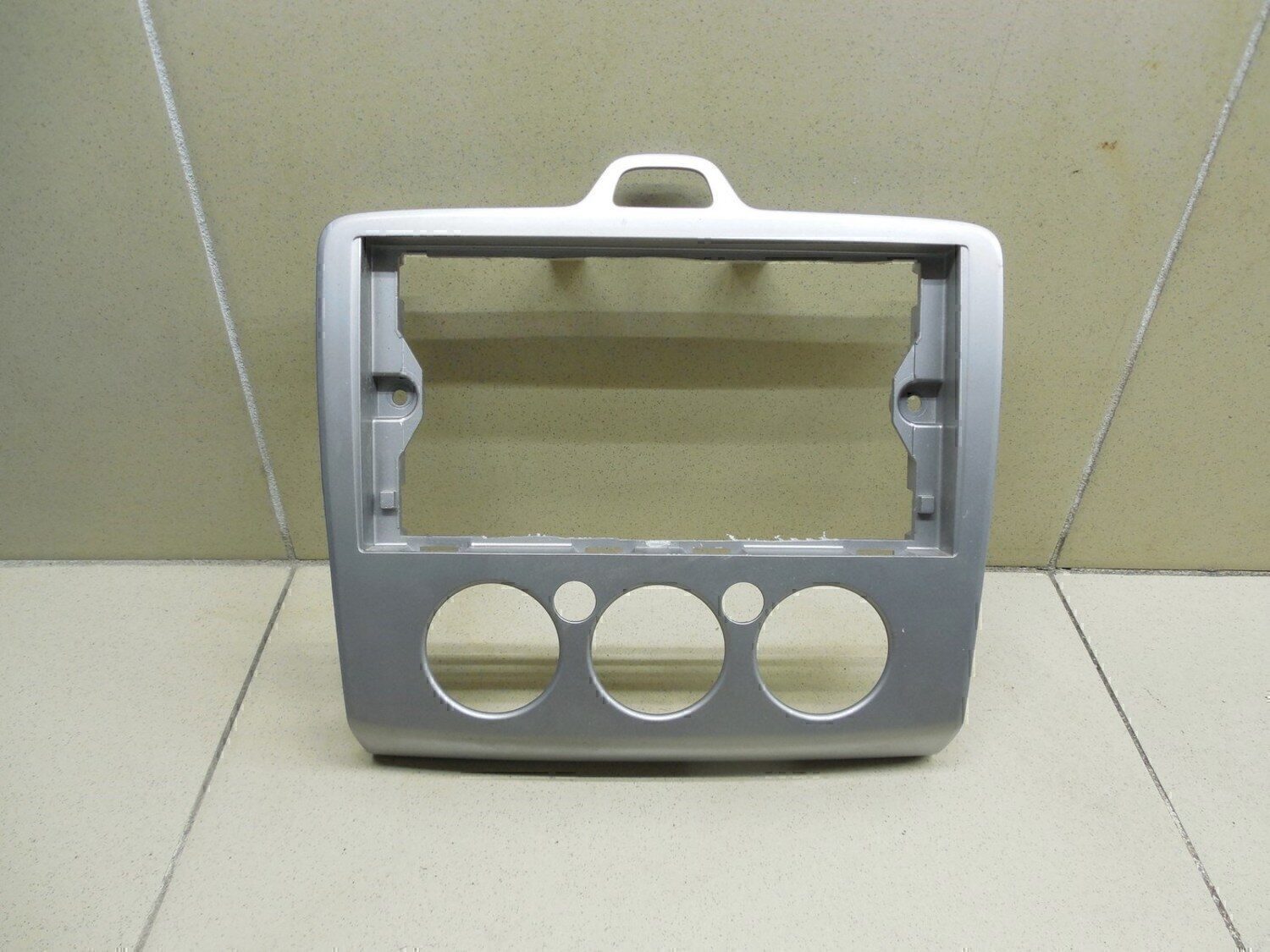 Рамка магнитолы FORD Focus II 2005-2008