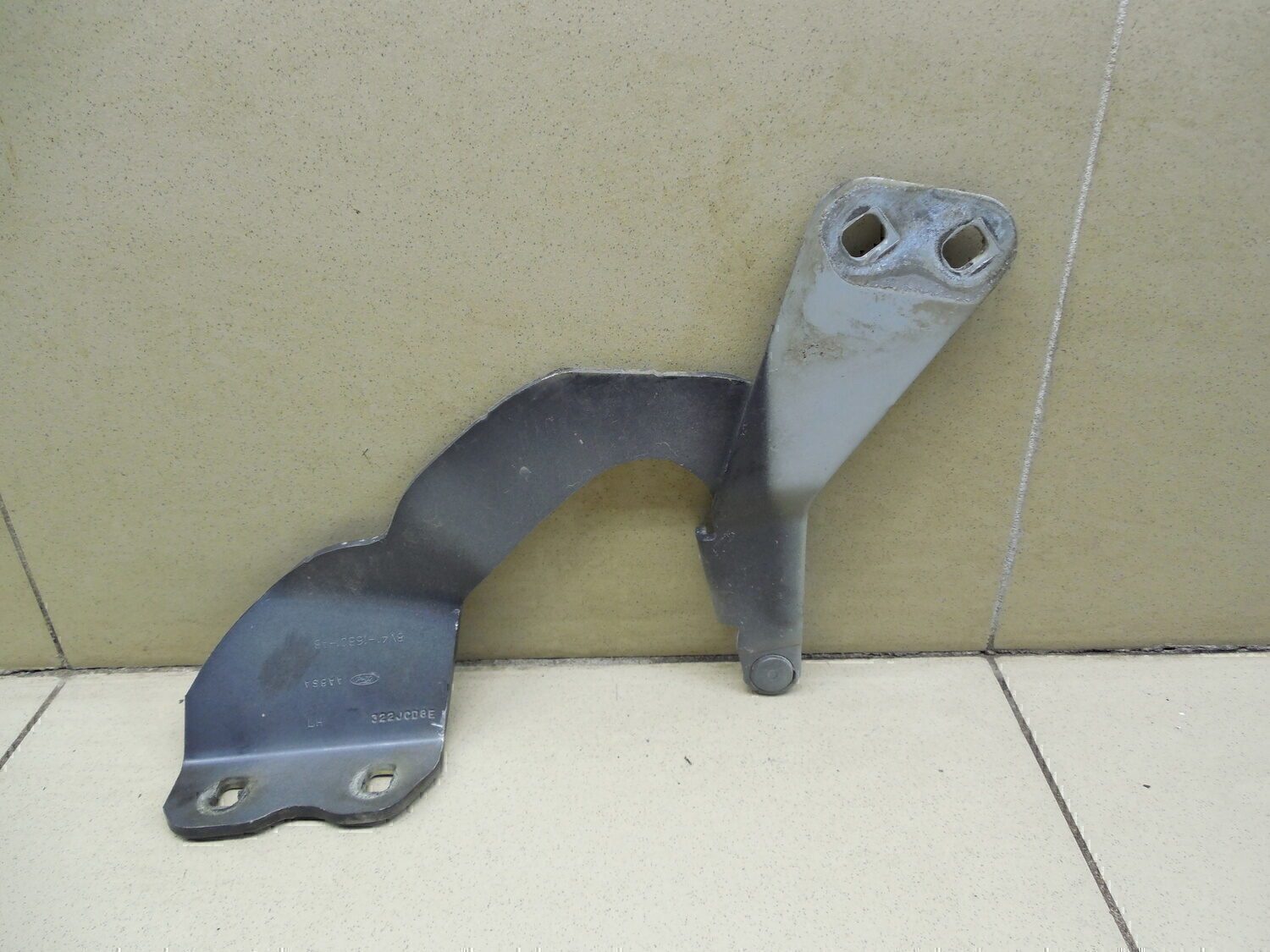 Петля капота левая FORD Kuga 2008-2012