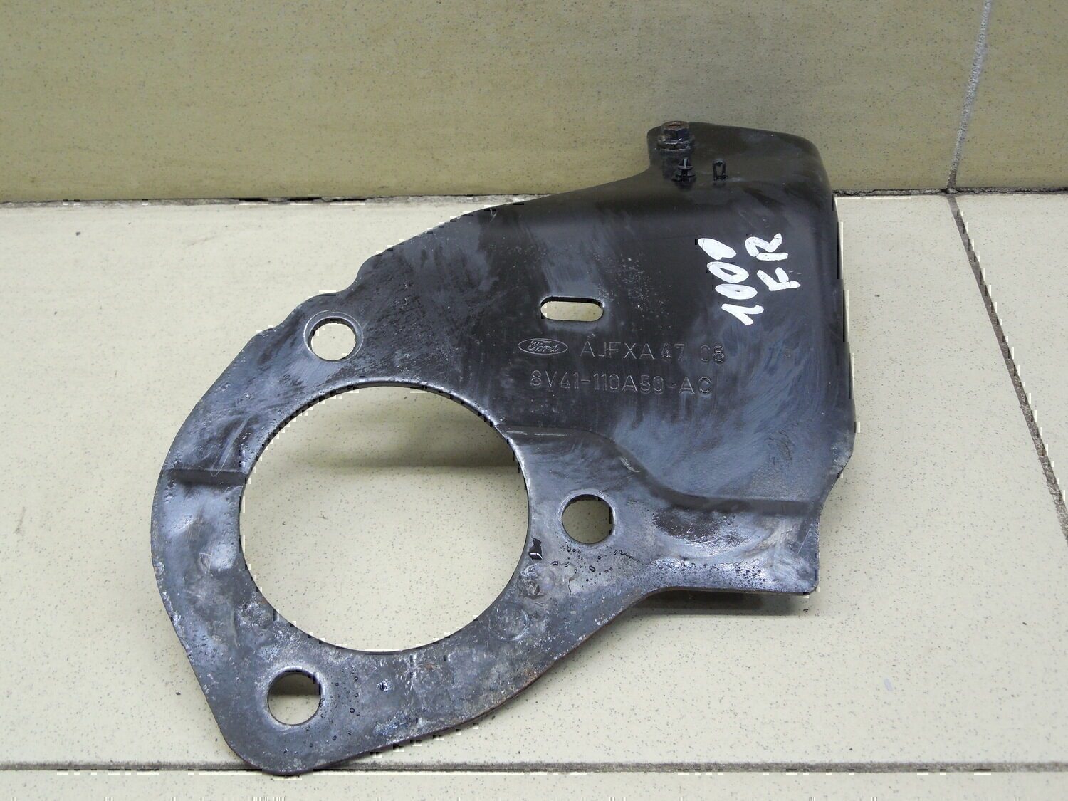 Кронштейн (сопут. товар) FORD Kuga 2008-2012