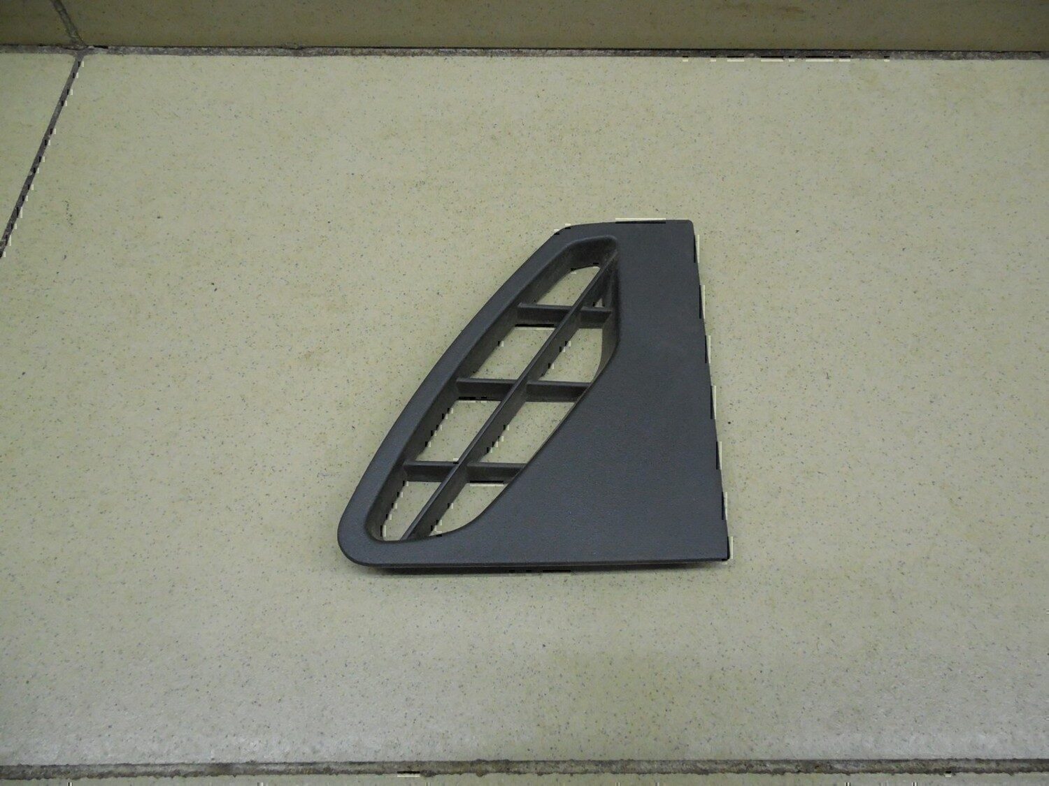 Накладка декоративная FORD Kuga 2008-2012