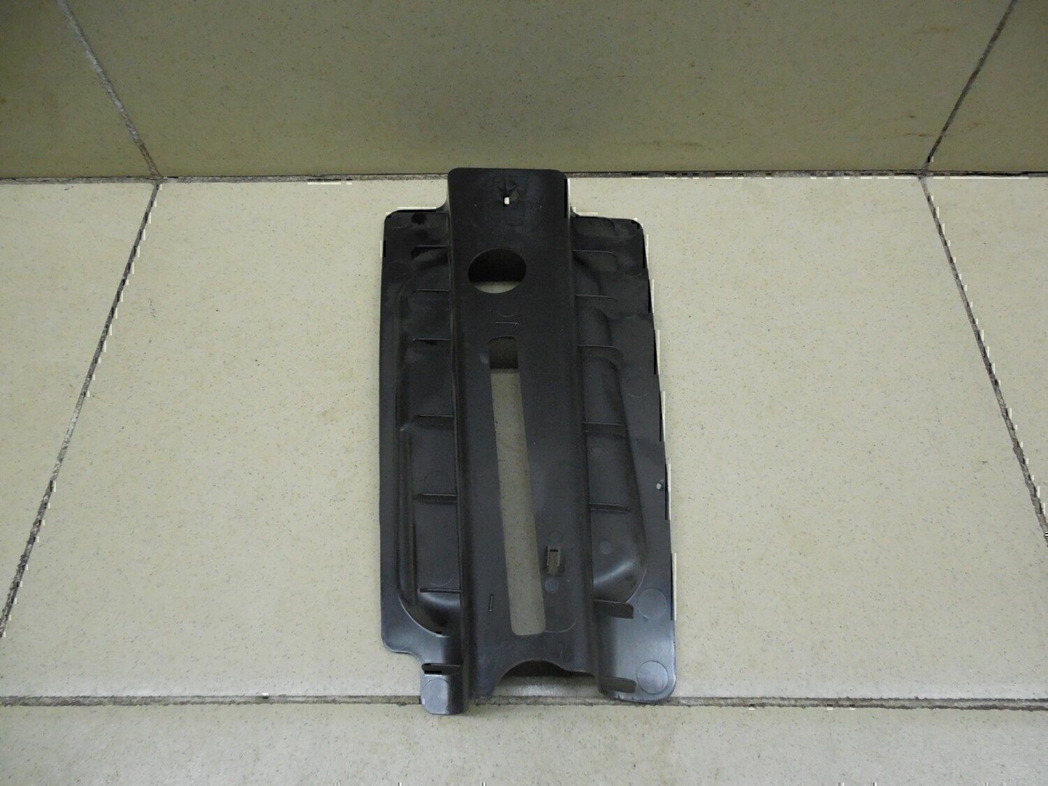 Кронштейн (сопут. товар) FORD Kuga 2008-2012